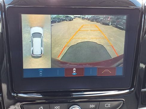 Used 2019 Chevrolet Traverse LT w/ LT Premium Package FWD image 29