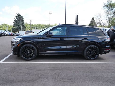Used 2023 Lincoln Aviator Reserve w/ Equipment Group 201A AWD/4WD image 2