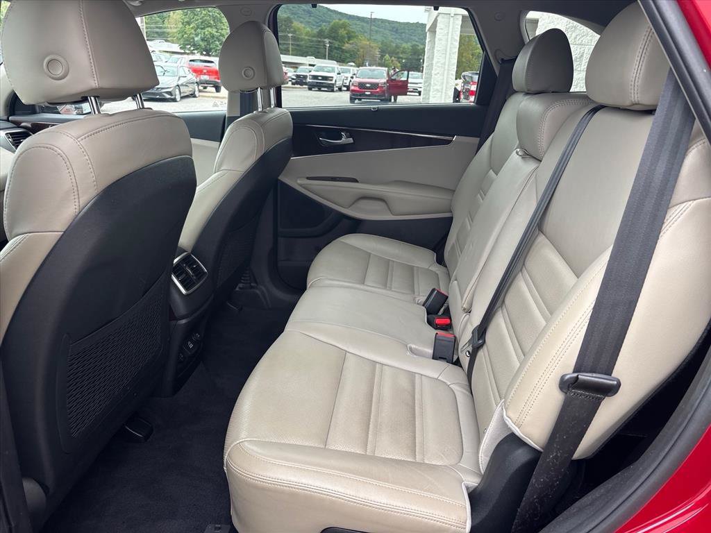 Used 2018 Kia Sorento EX w/ EX Advanced Touring Package FWD image 10
