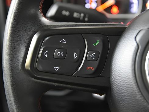 Used 2024 Jeep Wrangler Unlimited Rubicon AWD/4WD image 19