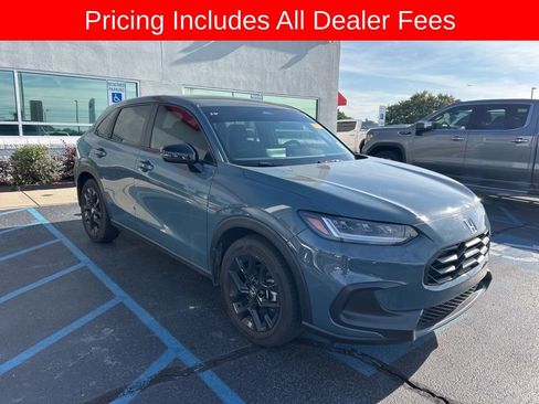 Used 2025 Honda HR-V Sport image 1