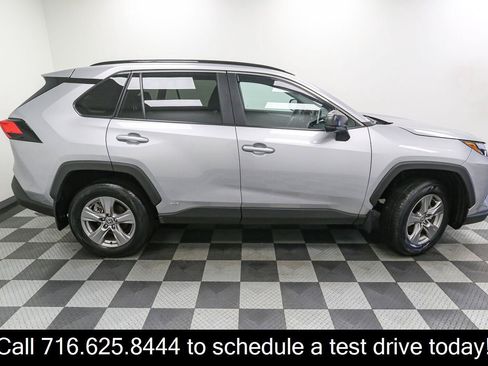 Used 2025 Toyota RAV4 LE AWD/4WD image 7