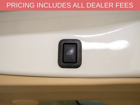 Used 2018 Toyota Highlander Limited FWD image 6