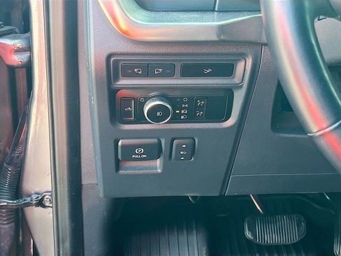 Used 2023 Ford F150 Lariat AWD/4WD image 10