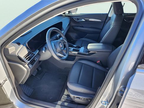 Used 2025 Buick Envision Preferred image 9