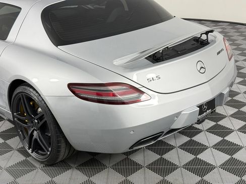 Used 2011 Mercedes-Benz SLS AMG Coupe image 24