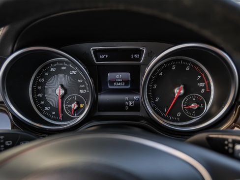 Used 2019 Mercedes-Benz GLS 450 4MATIC image 17