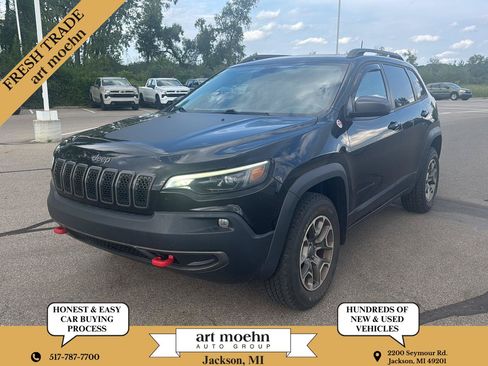 Used 2020 Jeep Cherokee Trailhawk w/ Cold Weather Group AWD/4WD image 1