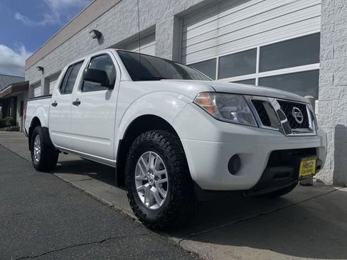 Used 2019 Nissan Frontier SV image 10