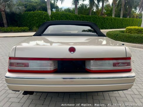Used 1993 Cadillac Allante FWD image 5