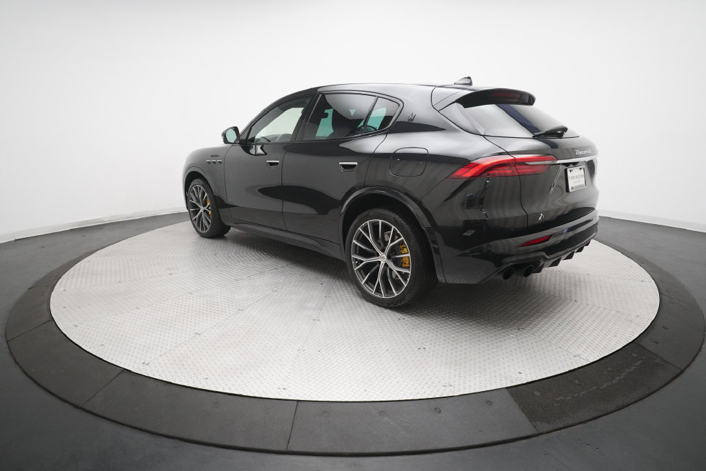 Used 2023 Maserati Grecale Modena AWD/4WD image 34