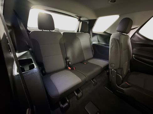 Used 2019 Chevrolet Traverse LT FWD image 42