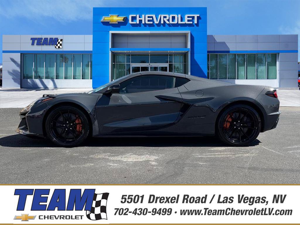 Certified 2027 Chevrolet Corvette Grand Sport w/ Z52 Sport Performance Package RWD image 1