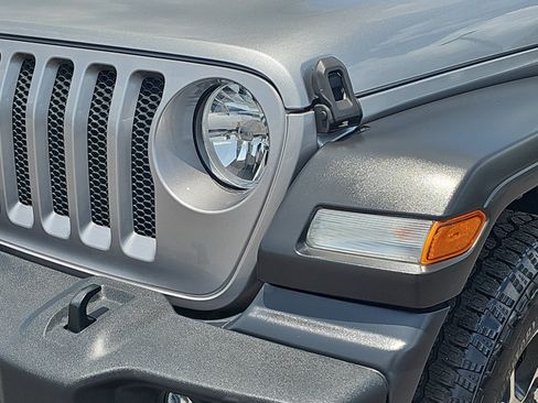 Used 2021 Jeep Wrangler Unlimited Sport AWD/4WD image 27