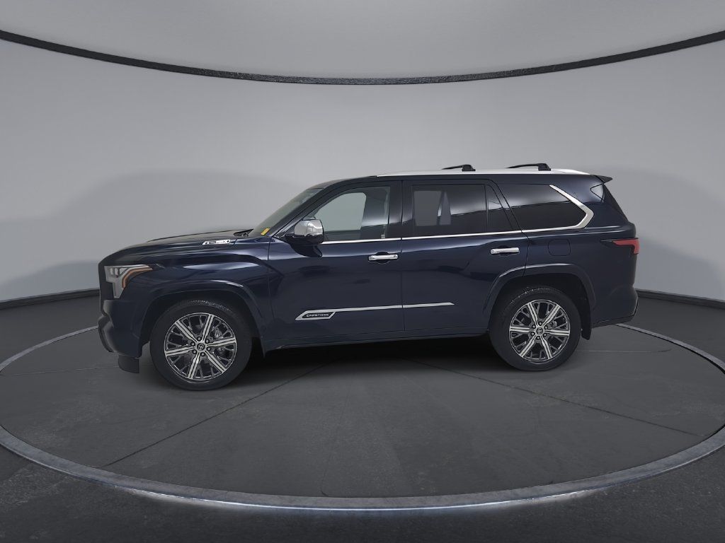 Used 2023 Toyota Sequoia Capstone AWD/4WD image 11