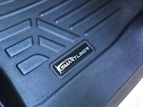 Used 2021 Chevrolet Silverado 1500 LTZ w/ Technology Package AWD/4WD image 35
