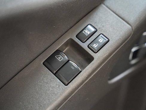 Used 2021 Nissan Frontier SV RWD image 35