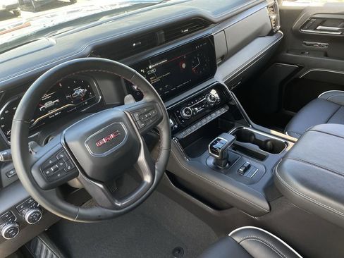 Used 2025 GMC Sierra 1500 AT4X image 10