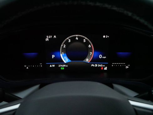 Certified 2022 Volkswagen Taos SE image 22