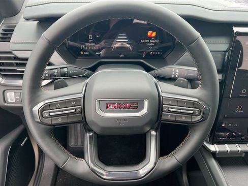 New 2026 GMC Acadia AT4 w/ Luxury Package AWD/4WD image 7