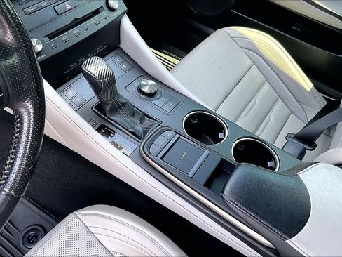 Used 2016 Lexus RC 200t RWD image 15