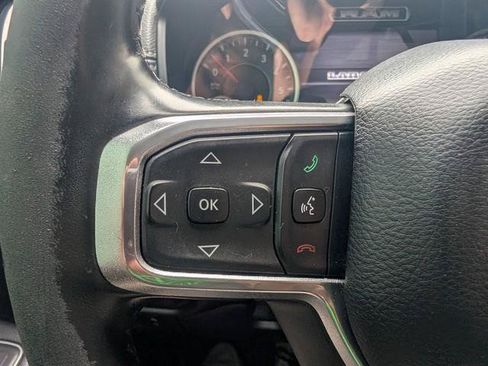 Used 2019 RAM 1500 Laramie AWD/4WD image 11