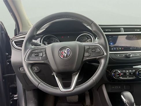 Used 2022 Buick Encore GX Select w/ Sport Touring Package FWD image 16