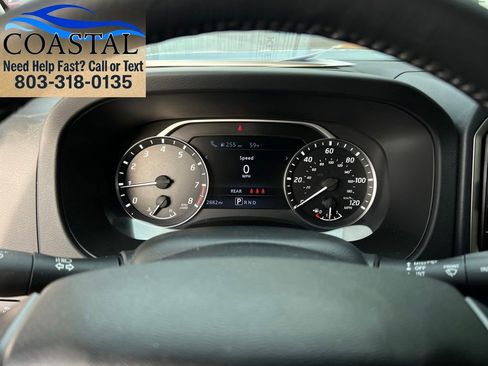 Used 2025 Nissan Frontier SV w/ SV Convenience Package RWD image 16