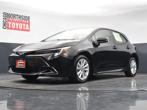 Used 2024 Toyota Corolla SE w/ SE Package image 32