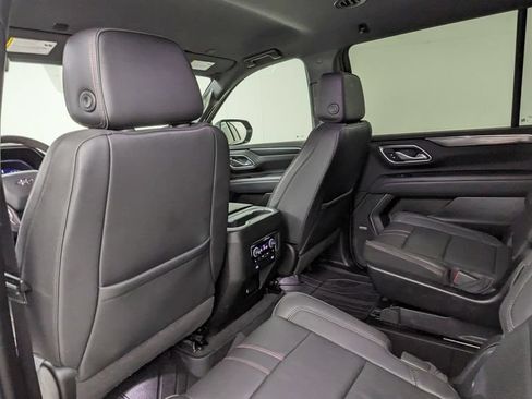 Used 2024 Chevrolet Suburban RST w/ Luxury Package AWD/4WD image 33