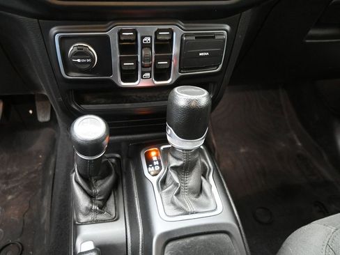 Used 2020 Jeep Gladiator Sport w/ Quick Order Package 24S image 24