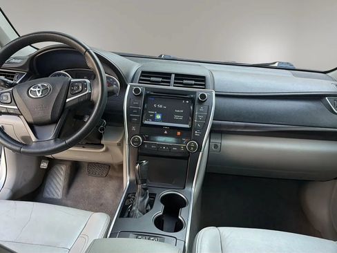 Used 2017 Toyota Camry XLE FWD image 31