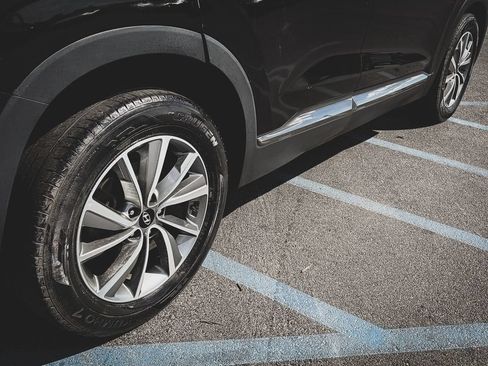 Used 2019 Hyundai Santa Fe AWD image 29