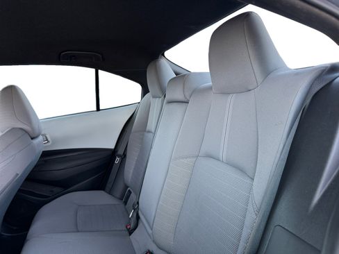 Used 2025 Toyota Corolla SE FWD image 11