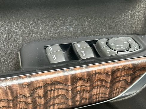 Used 2019 GMC Sierra 1500 Denali w/ Denali Ultimate Package AWD/4WD image 11