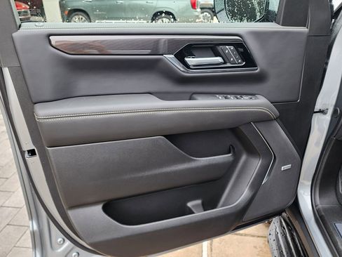 New 2026 GMC Yukon Elevation AWD/4WD image 12