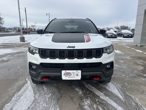 New 2026 Jeep Compass Trailhawk image 3