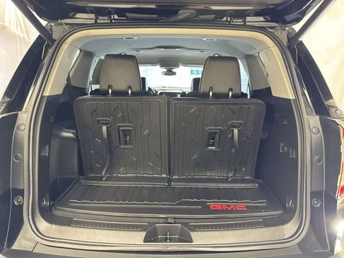 Certified 2023 GMC Acadia SLT w/ Preferred Package AWD/4WD image 26