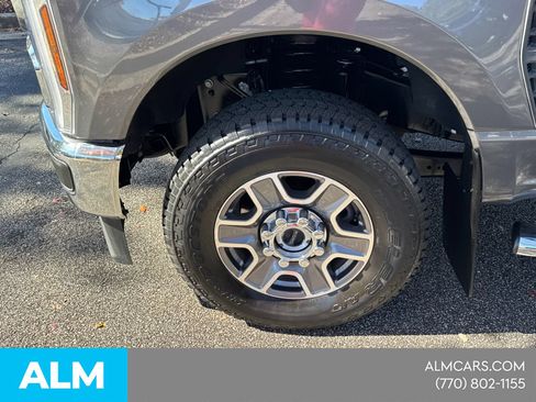 Used 2025 Ford F350 Lariat AWD/4WD image 14