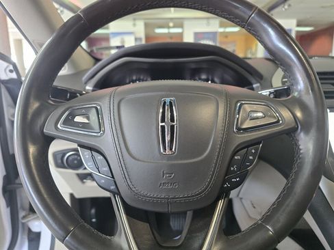 Used 2017 Lincoln MKZ Reserve AWD/4WD image 25