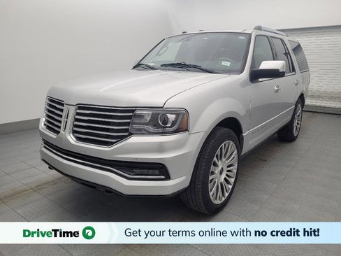 Used 2017 Lincoln Navigator Reserve image 1