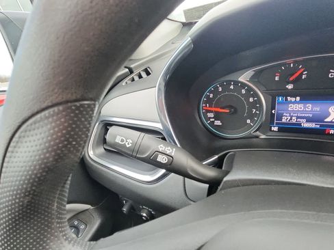 Used 2023 Chevrolet Equinox LS w/ LS Convenience Package image 27