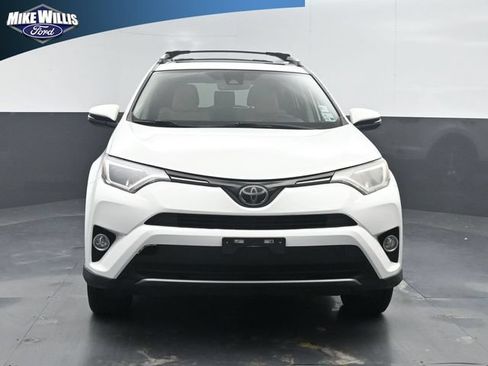 Used 2018 Toyota RAV4 XLE w/ Plus Extra Value Package FWD image 2