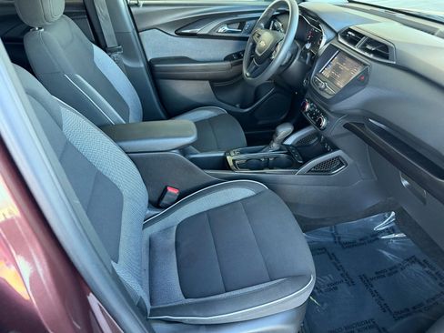 Used 2023 Chevrolet TrailBlazer LT image 18