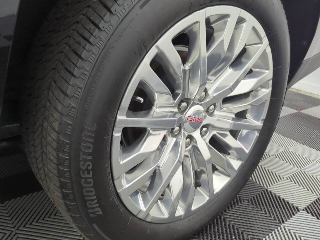 Used 2025 GMC Yukon Elevation AWD/4WD image 43