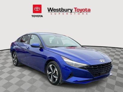 Used 2023 Hyundai Elantra SEL w/ Convenience Package