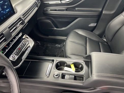 New 2026 Lincoln Corsair Premiere AWD/4WD image 21