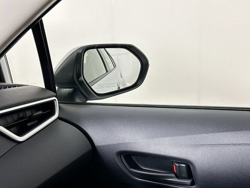 Used 2025 Toyota Corolla LE FWD image 23