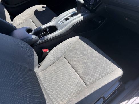 Used 2020 Honda HR-V LX image 25