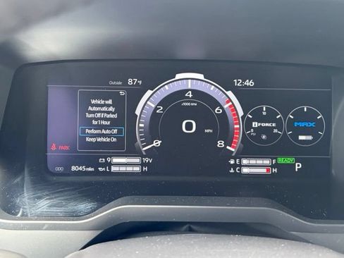 Used 2025 Toyota Tundra Limited AWD/4WD image 20
